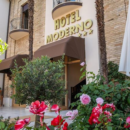 Hotel Moderno Asís Exterior foto