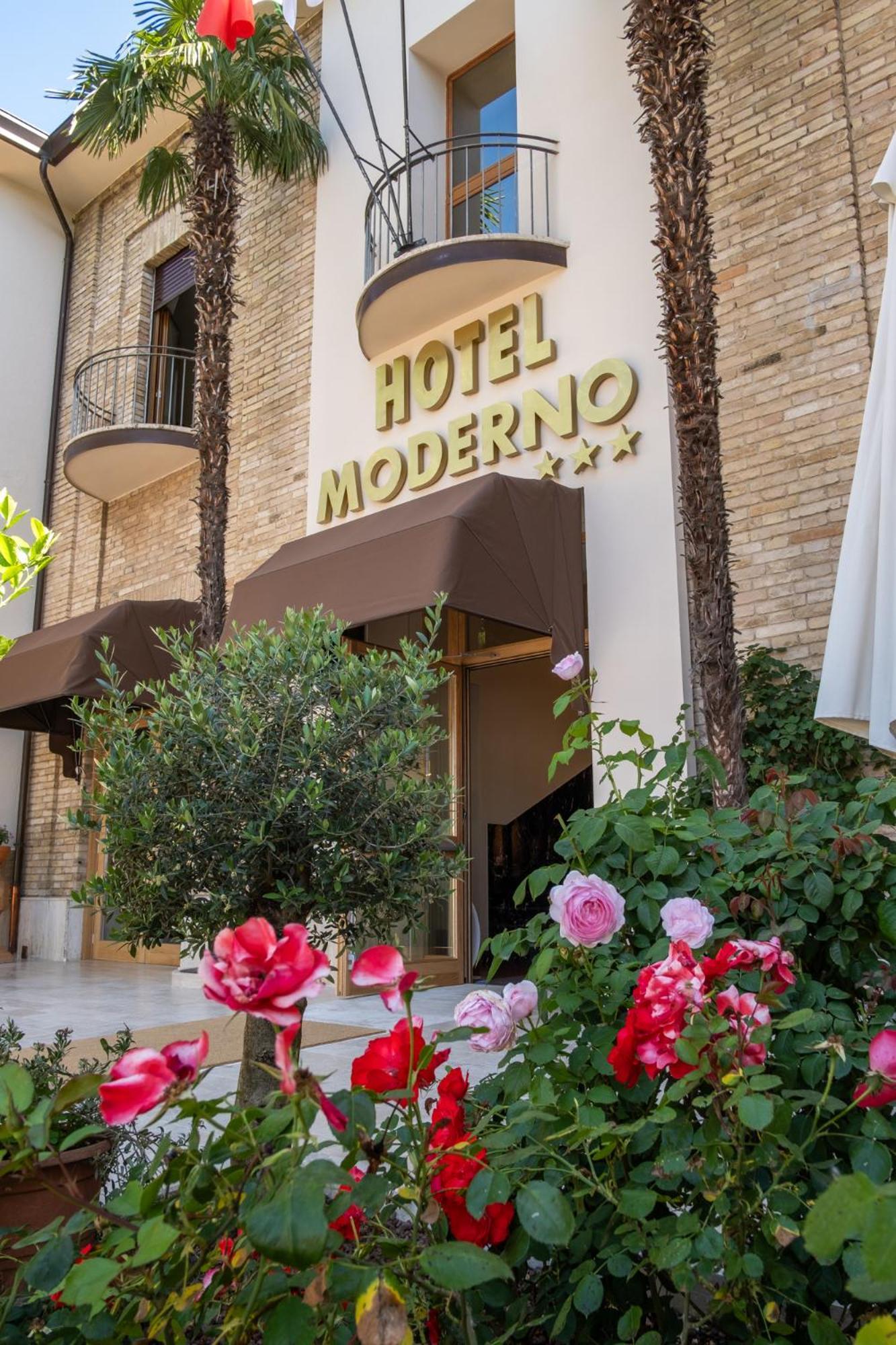 Hotel Moderno Asís Exterior foto